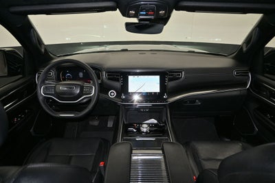 2023 Jeep Wagoneer Base