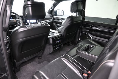 2023 Jeep Wagoneer Base
