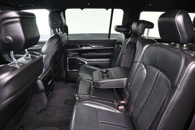 2023 Jeep Wagoneer Base