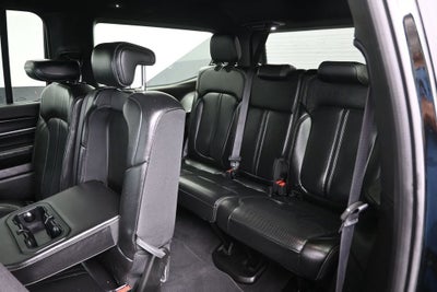 2023 Jeep Wagoneer Base