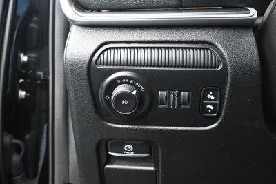 2023 Jeep Wagoneer Base