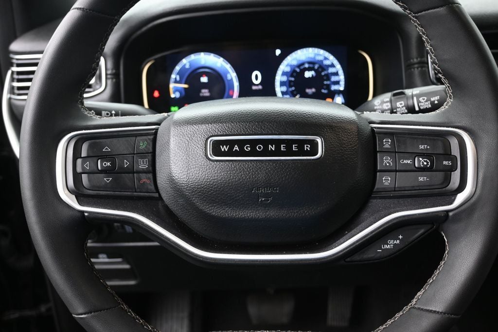2023 Jeep Wagoneer Base