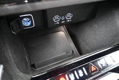2023 Jeep Wagoneer Base