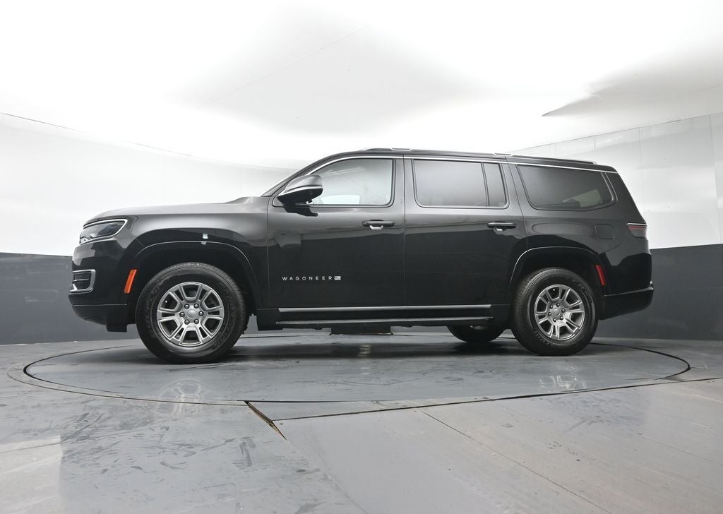 2023 Jeep Wagoneer Base