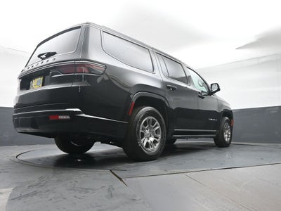 2023 Jeep Wagoneer Base