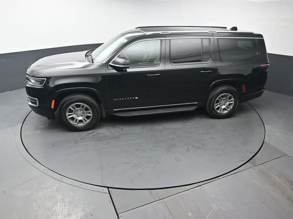 2023 Jeep Wagoneer Base