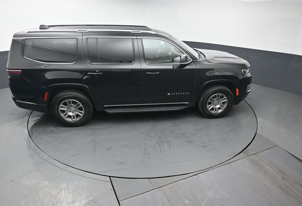 2023 Jeep Wagoneer Base