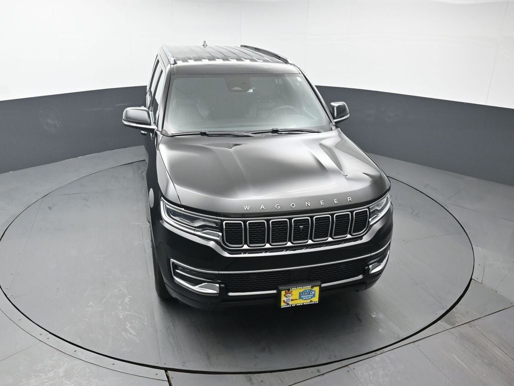 2023 Jeep Wagoneer Base