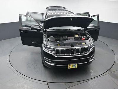 2023 Jeep Wagoneer Base