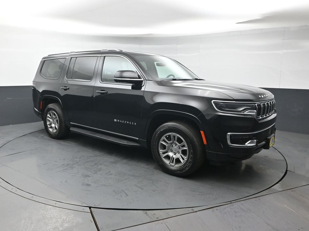 2023 Jeep Wagoneer Base