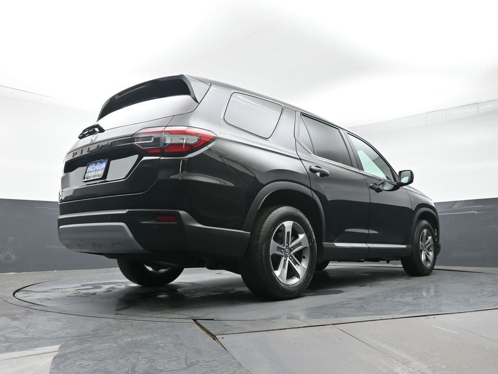 2023 Honda Pilot EX-L 8 Passenger