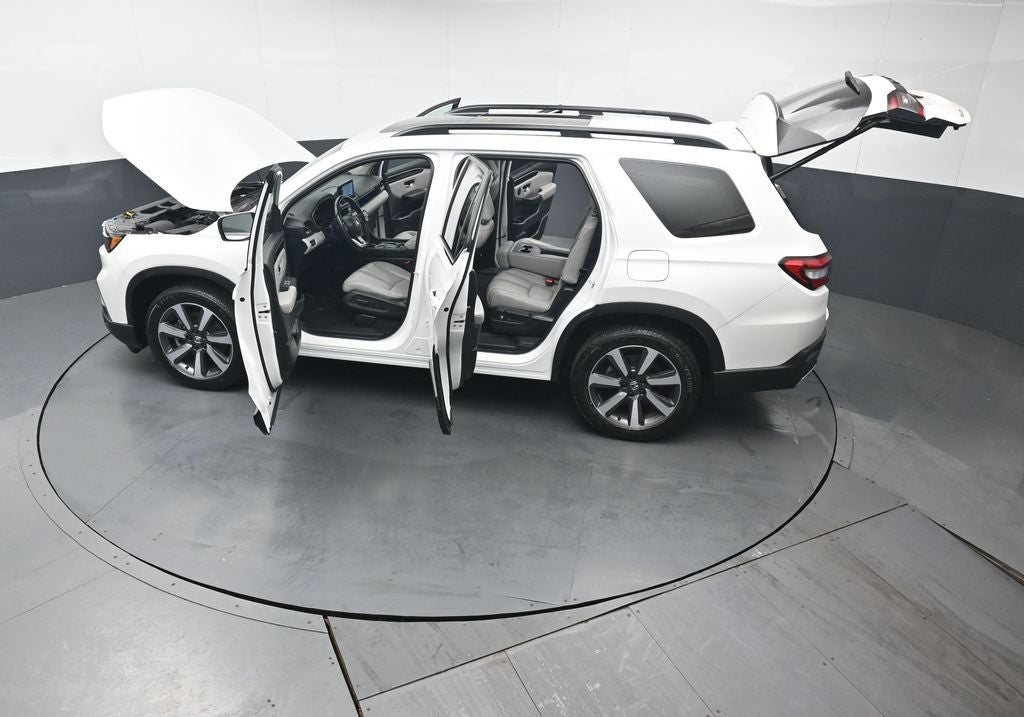 2023 Honda Pilot Touring