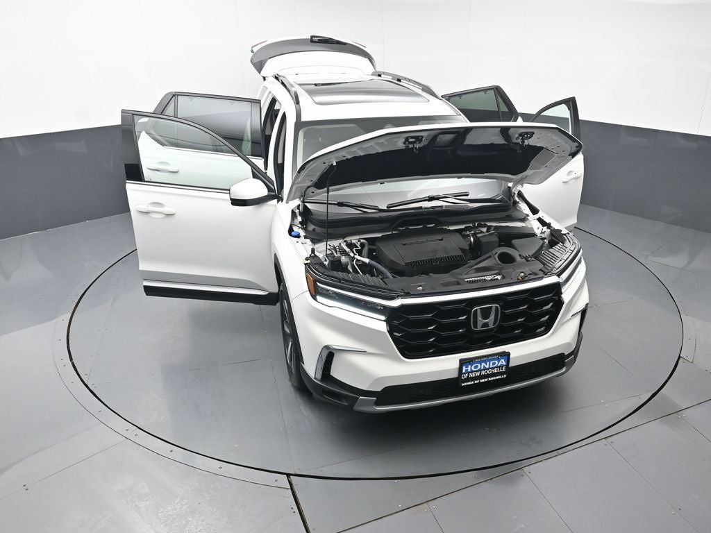 2025 Honda Pilot Touring