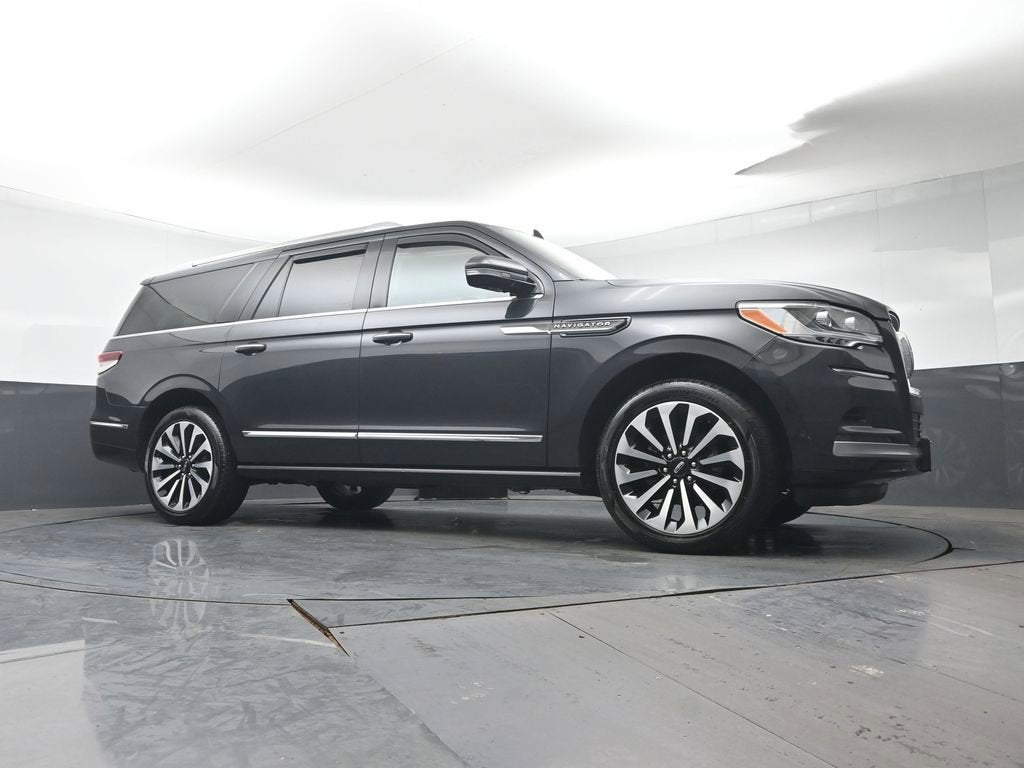 2022 Lincoln Navigator L Reserve