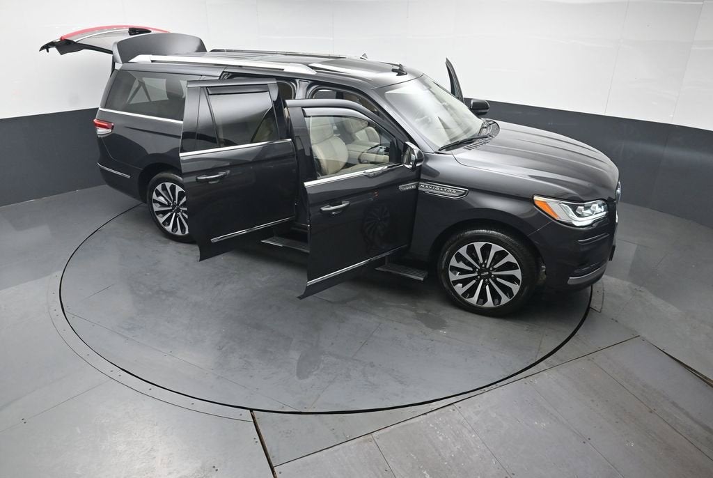 2022 Lincoln Navigator L Reserve