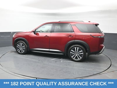 2022 Nissan Pathfinder Platinum