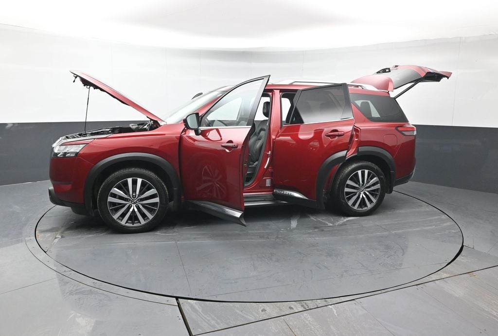2022 Nissan Pathfinder Platinum