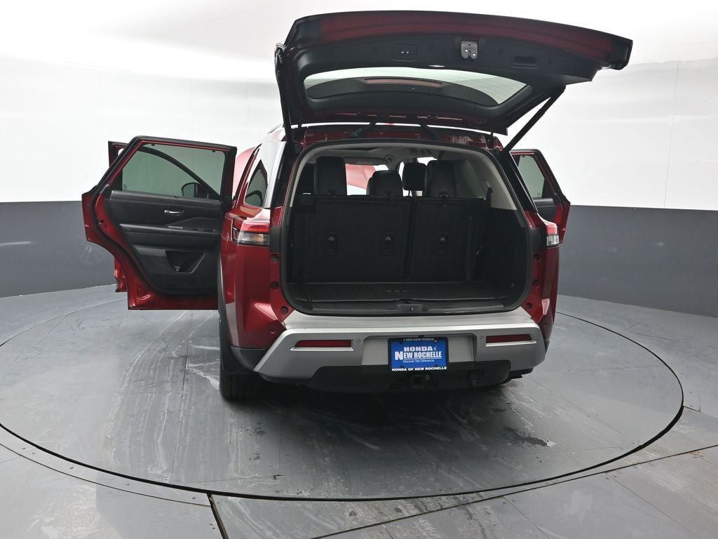 2022 Nissan Pathfinder Platinum