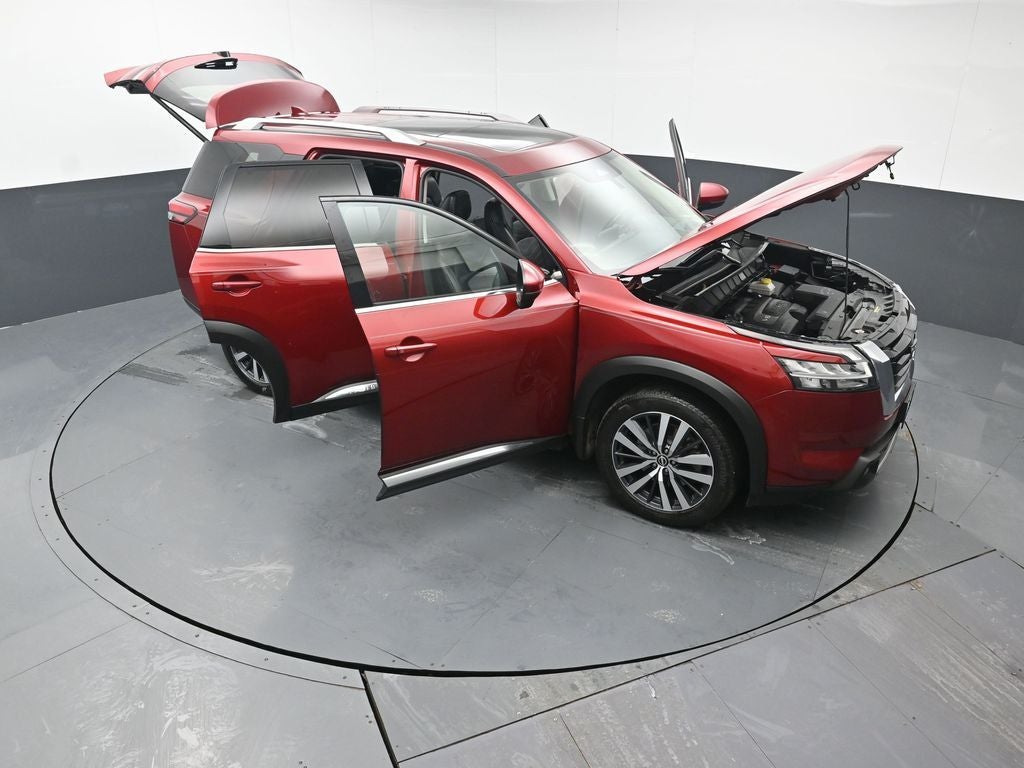 2022 Nissan Pathfinder Platinum