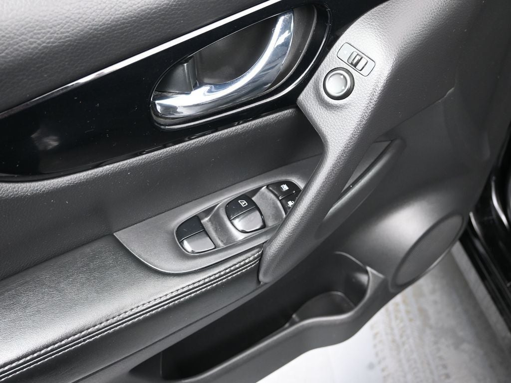 2018 Nissan Rogue Sport SV