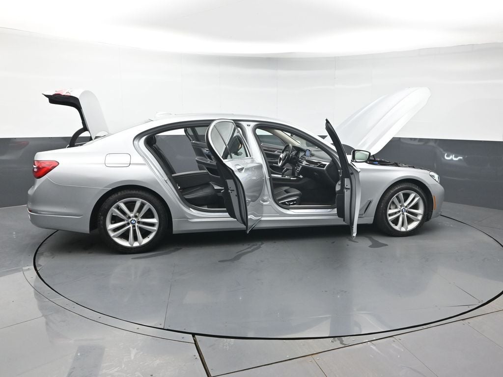 2016 BMW 7 Series 750i xDrive