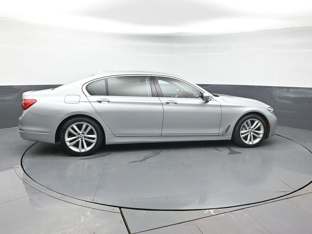 2016 BMW 7 Series 750i xDrive