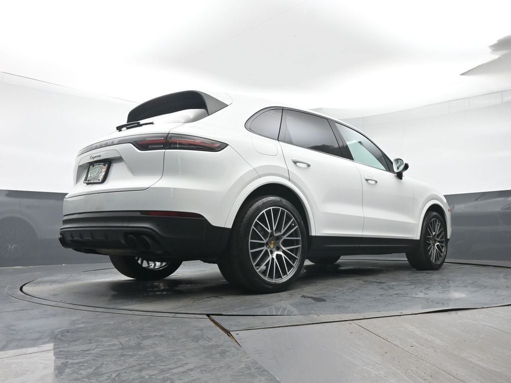 2022 Porsche Cayenne Base