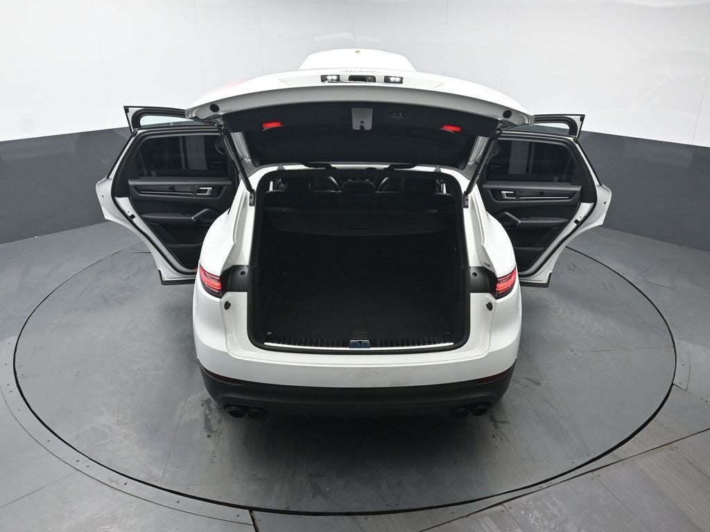 2022 Porsche Cayenne Base