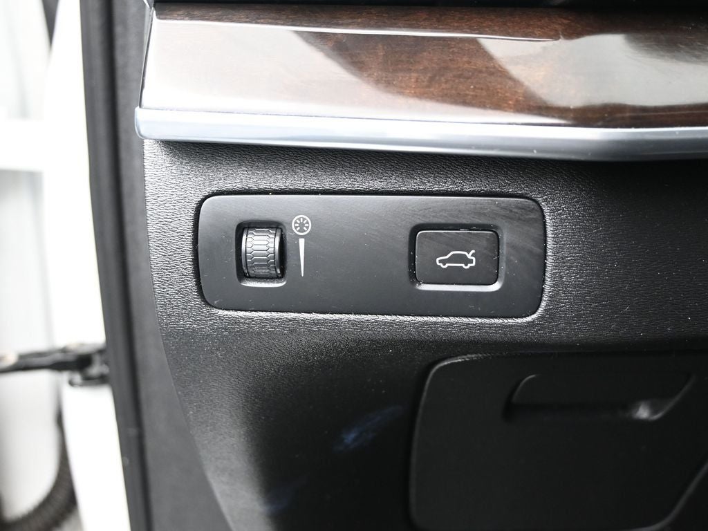 2019 Volvo XC90 T5 Momentum