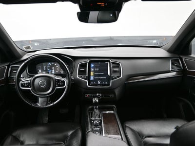 2019 Volvo XC90 T5 Momentum