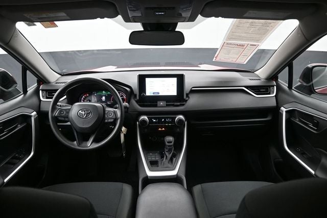 2023 Toyota RAV4 LE - Photo 22