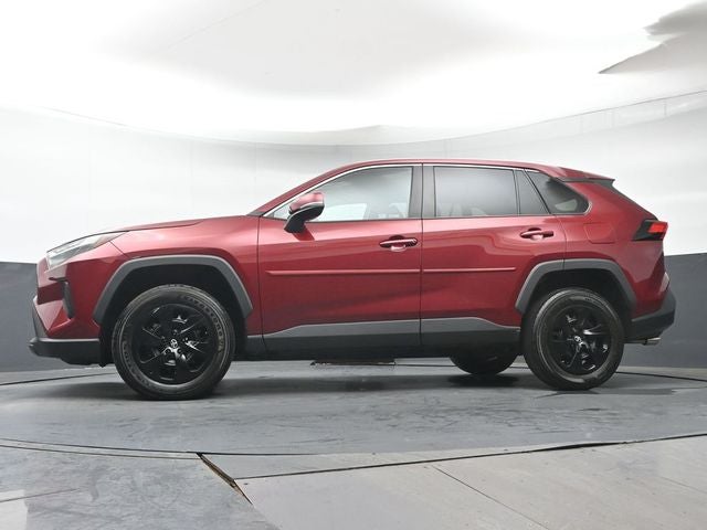 2023 Toyota RAV4 LE - Photo 29