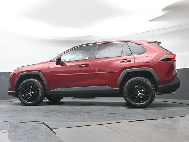 2023 Toyota RAV4 LE - Photo 30