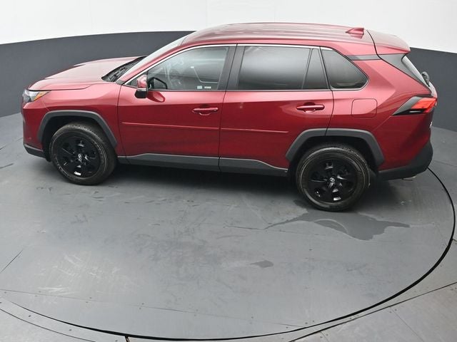 2023 Toyota RAV4 LE - Photo 38