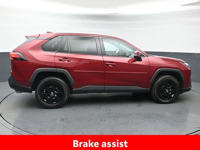 2023 Toyota RAV4 LE - Photo 8