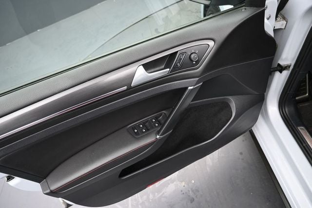 2020 Volkswagen Golf GTI 2.0T SE