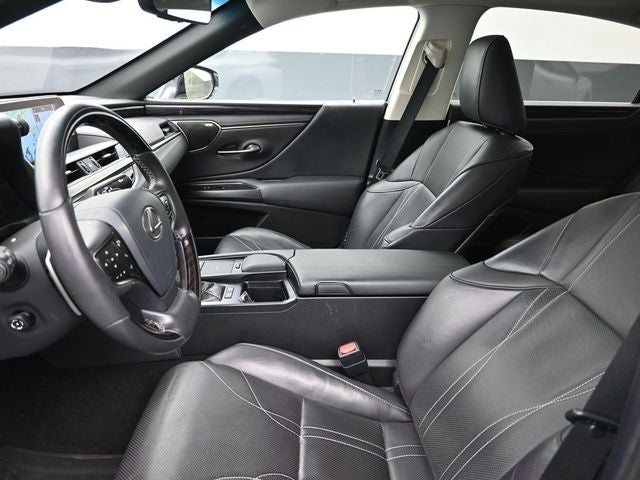 2021 Lexus ES 300h Luxury