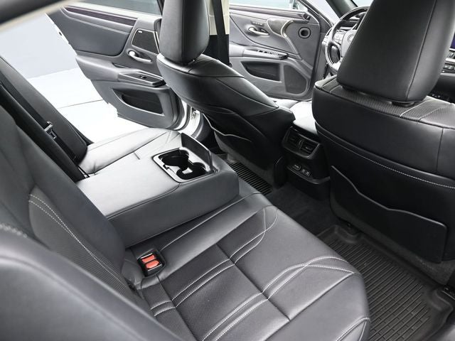 2021 Lexus ES 300h Luxury