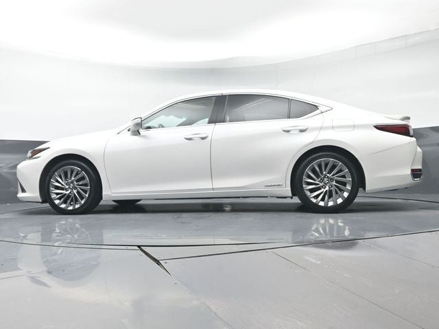 2021 Lexus ES 300h Luxury