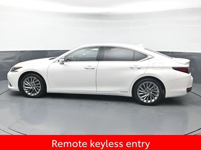 2021 Lexus ES 300h Luxury