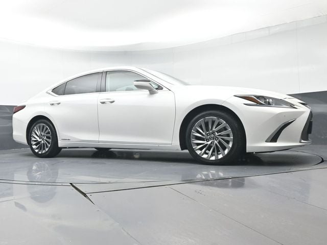 2021 Lexus ES 300h Luxury