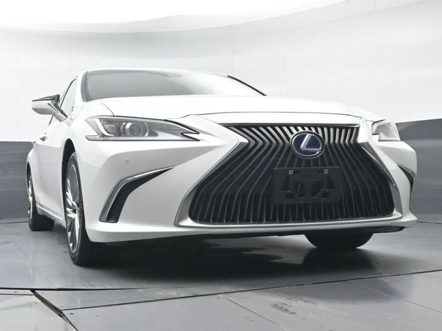 2021 Lexus ES 300h Luxury