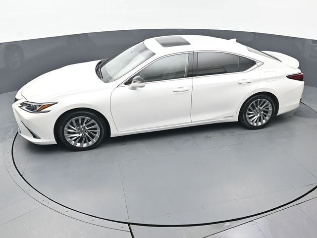 2021 Lexus ES 300h Luxury