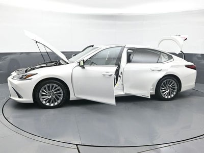 2021 Lexus ES 300h Luxury