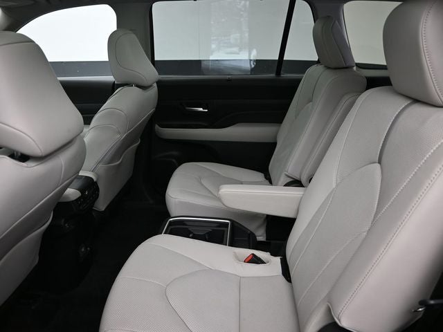 2025 Toyota Grand Highlander Platinum