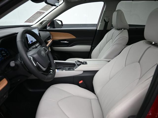 2025 Toyota Grand Highlander Platinum