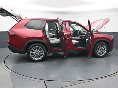 2025 Toyota Grand Highlander Platinum