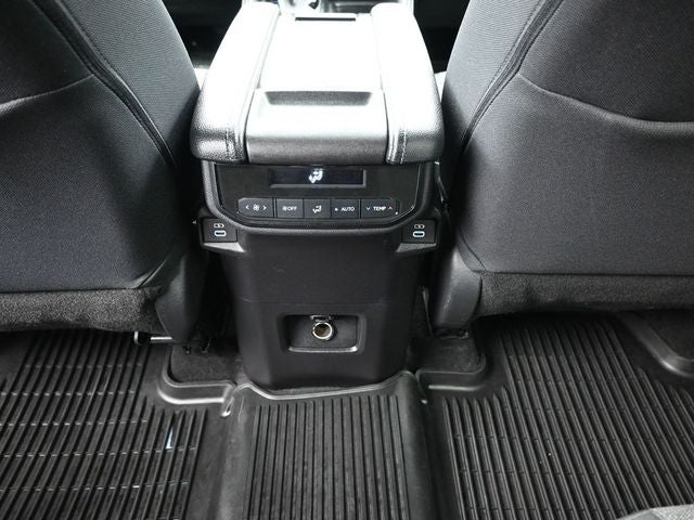 2025 Toyota Grand Highlander LE