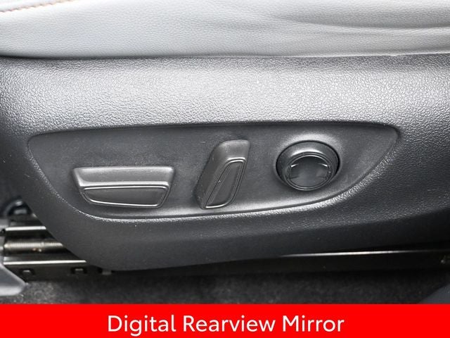 2023 Toyota Highlander Hybrid Bronze Edition