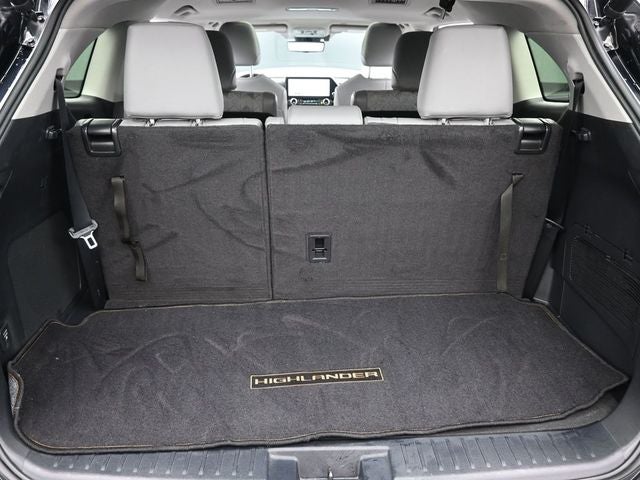 2023 Toyota Highlander Hybrid Bronze Edition